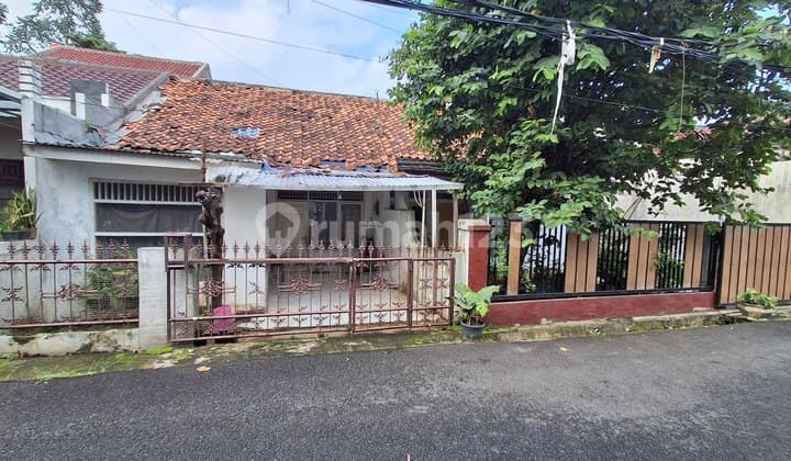 Rumah Kompleks Aman Nyaman Jalan Lebar Tidak Banjir Dekat Kalibata Pasar Minggu