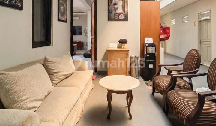 Rumah + Kost Baru di Kebayoran Baru Jakarta Selatan.