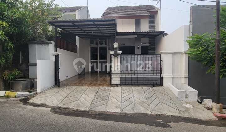 Rumah Second Bagus Cibubur Dekat Tol Kota Wisata