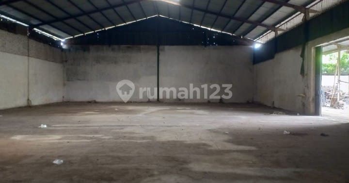 Strategic Warehouse in Krian Sidoarjo 1,000 m² Affordable Price