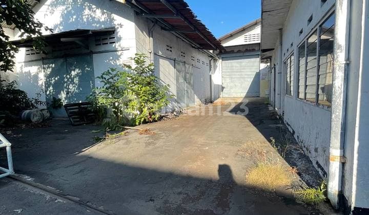 Gudang Besar Surabaya Sidoarjo Dekat Tol - 2.457M² Siap Operasional