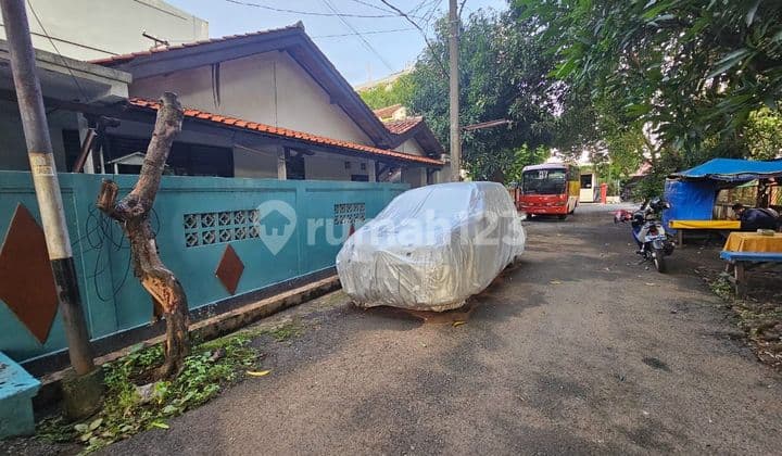 Dijual Rumah Lama Hitung Tanah di Margaguna, Gandaria Utara, Pondok Indah