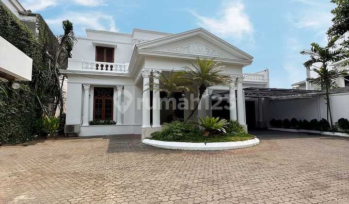 FOR SALE & FOR RENT CLASSIC HOUSE IN MENTENG, IN AN ELITE, QUIET, AND WIDE ROAD AREA