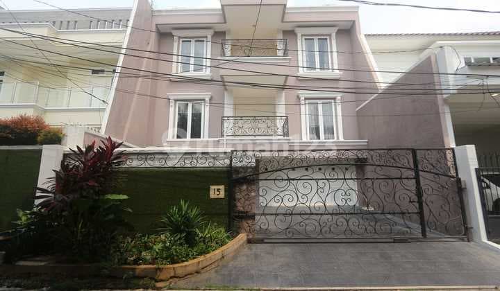 DIJUAL RUMAH SIAP HUNI BANGET DI PONDOK INDAH JAKARTA SELATAN