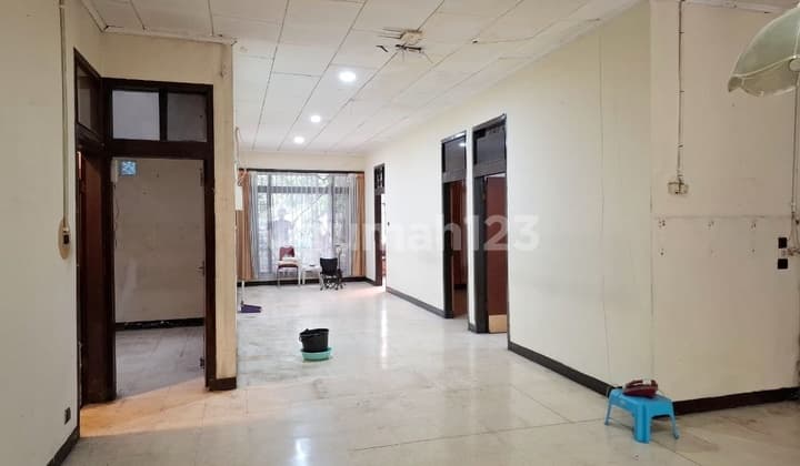 Rumah Leuwisari Lokasi Tengah Kota