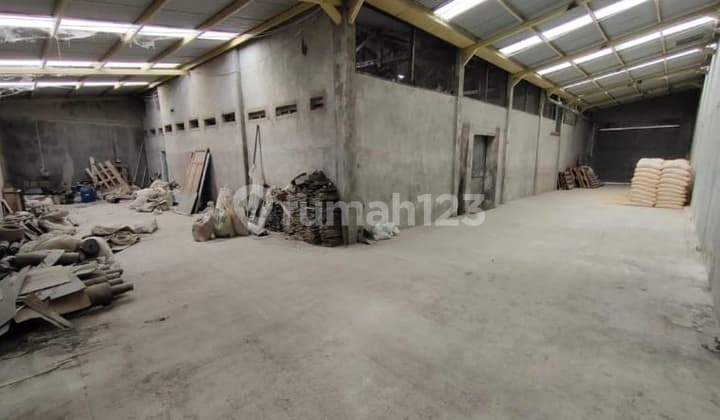 Gudang Sayap Pajajaran, Lokasi Strategis Dkt Tol Pasirkoja