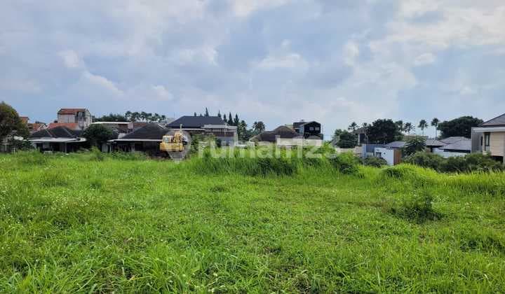 Tanah Setraduta, Kontur Tanah Naik