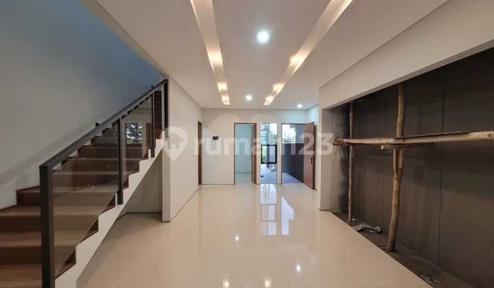 100% Rumah Baru, 2 Unit Rumah 2 Lantai Setraduta