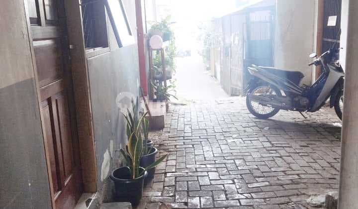 Active Boarding House Near Marnat with 1 Car Access