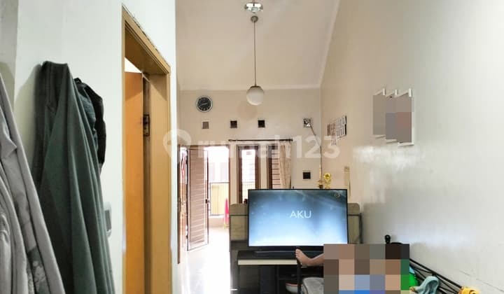 Cheap! 3-Bedroom House for Indonesian Migrant Workers