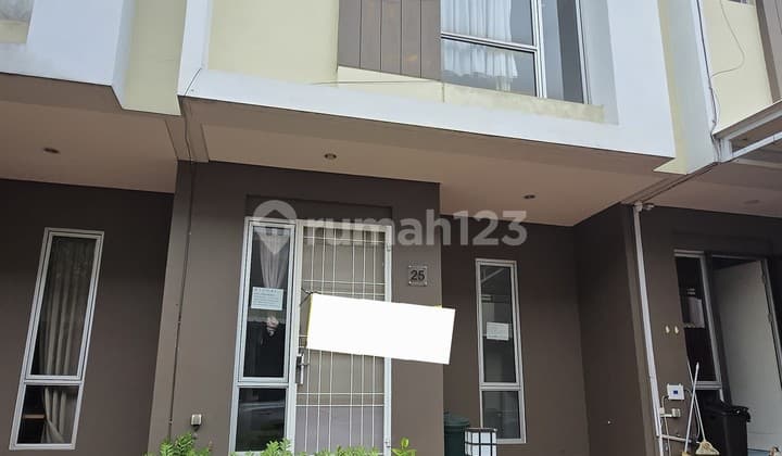 For Sale Rumah di Malibu Village Gading Serpong