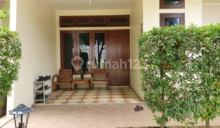 Dijual Rumah Ada Kolam Renang di Legoso Pisangan Ciputat Timur Tang sel