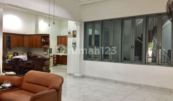 Di Jual Rumah Siap Huni. Muara Karang Jakarta Utara 12X25 SHM 2 Lantai