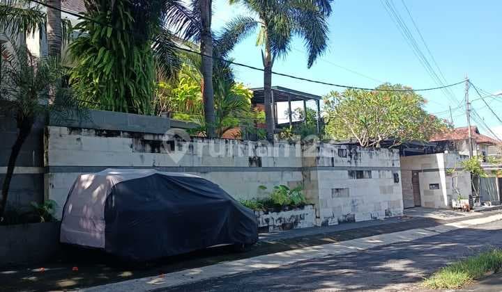Rumah Luxury Fully Furnished Lokasi Tengah Kota Denpasar