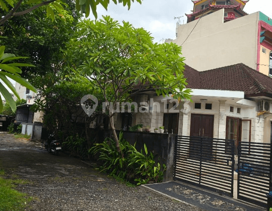 Hunian Rumah 5Br Terawat Siap Huni Area Padang Sambiangan Denpasar Barat