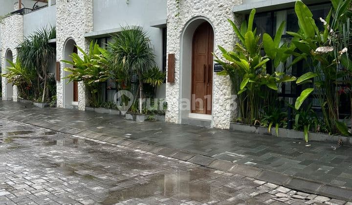 READY-TO-OCCUPY 2BR FURNISHED VILLA NEAR BATU BOLONG BEACH CANGGU BALI