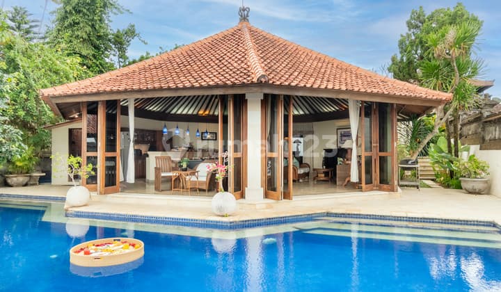 NEWLY Renovated 4-Bedroom Villa Popo/Segara Vista in Ungasan