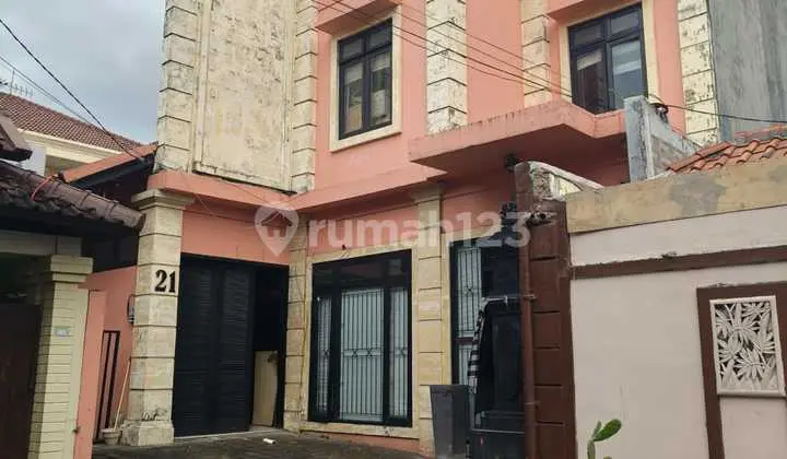 FOR SELL GUDANG DAN KANTOR 2 LT SANGAT LUAS DI RENON PUSAT KOTA BALI