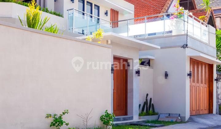 VILLA BRAND NEW PRIVAT POOL KAWASAN VILLA DEKAT BATU BELIG DAN CANGGU