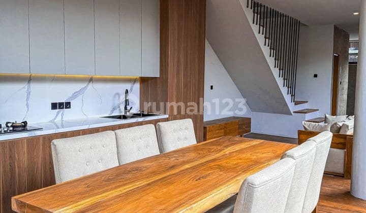 VILLA READY FURNISHED 4BR BEST INVESTMENT BEST LOKASI PADONAN CANGGU