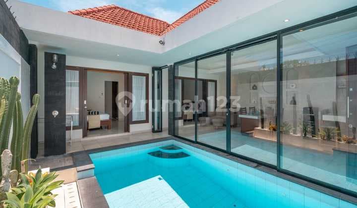 For Rent Villa Great Location In Jl Semat Berawa Bali 2Br Privat Pool