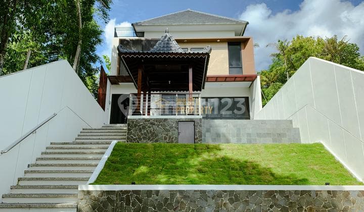 Villa Private Pool View Cantik di Kasihan Bantul