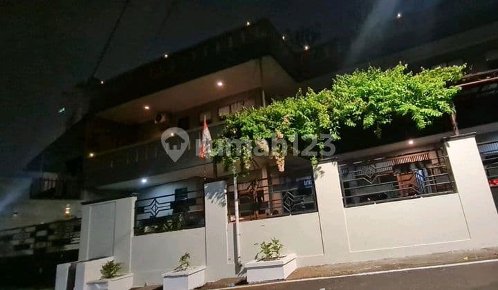 Rumah Kos Premium Di Gatot Subroto