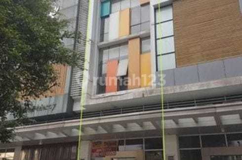 Shop House Facing Kelapa Gading Boulevard Road