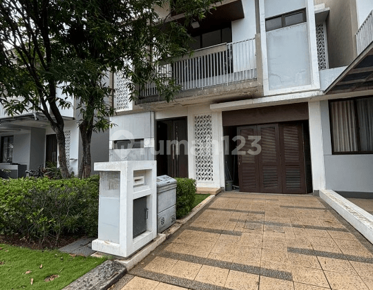 Rumah Asri di Summarecon Bandung Cluster Cynthia