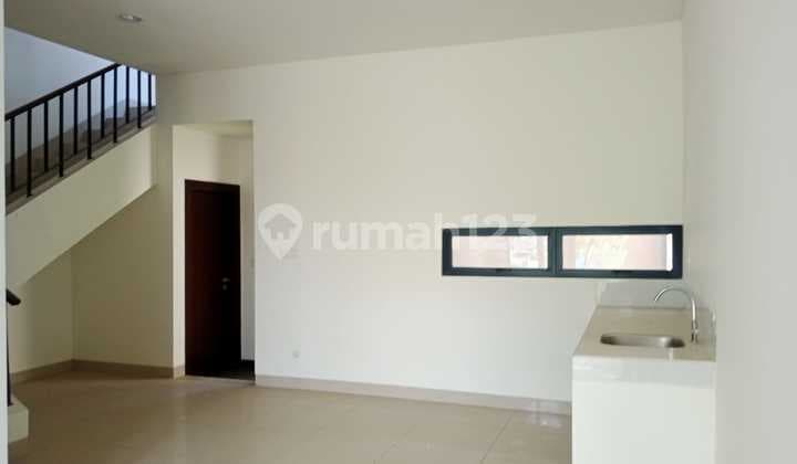 Well-Maintained Beautiful 2-Story House at Podomoro Park, Bandung