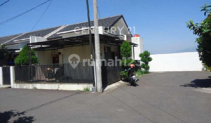 Rumah di Cipamokolan Dekat Summarecon Bandung
