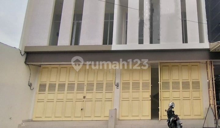 Disewa Ruko Baru Lokasi Strategis Daerah Duren Sawit Jakarta Timur