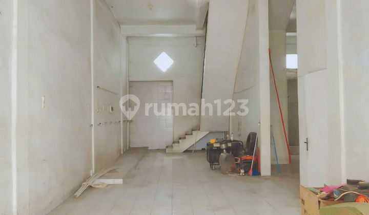 Dijual/Disewakan Ruko Gandeng di Jalan Danau Singkarak