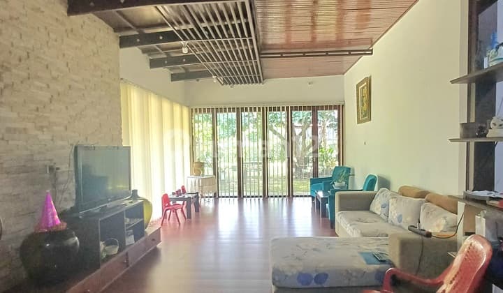 Villa Super Luas Lokasi Pinggir Jalan Rantang -Petisah