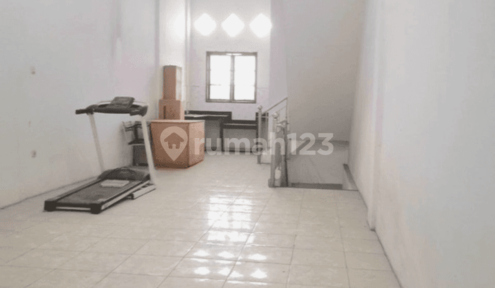 Ruko Bisnis Kawasan Ramai Pinggir Jalan Sei Batang Hari