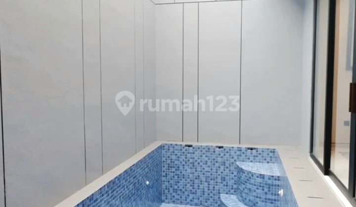 Villa Mewah dengan Kolam.renang Mini di Citraland Gamacity