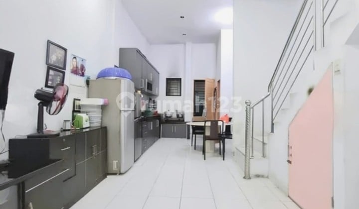 Rumah Bagus Harga Murah di Jalan Sikambing Medan Petisah