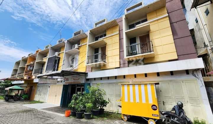 Rumah Townhouse Baru Komplek Denali di Jalan Denai