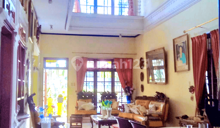 Villa Mewah dan Murah di Jalan Karya Wisata I