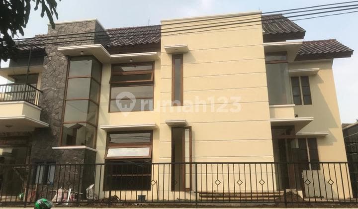 Rumah Jl Skip Gedung Tujuh, Bogor