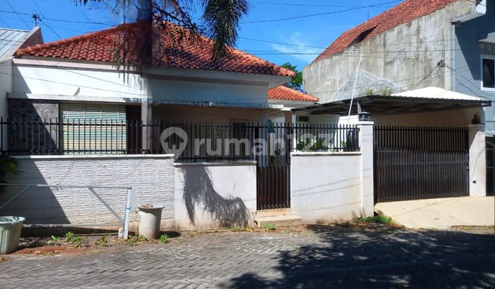 Rumah Dekat Undip Bagus Siap Huni di Tembalang