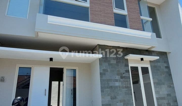 Rumah Sutorejo Prima 2 lantai Baru Gress dekat Mulyosari