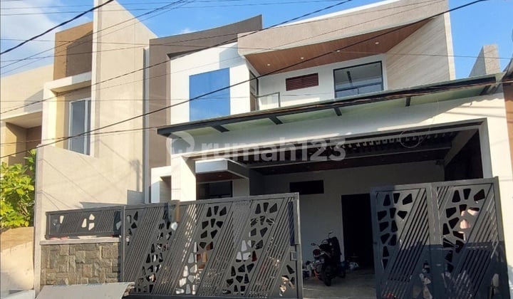 Rumah Baru Mewah Ada Kolam Renang Di Merr, Surabaya