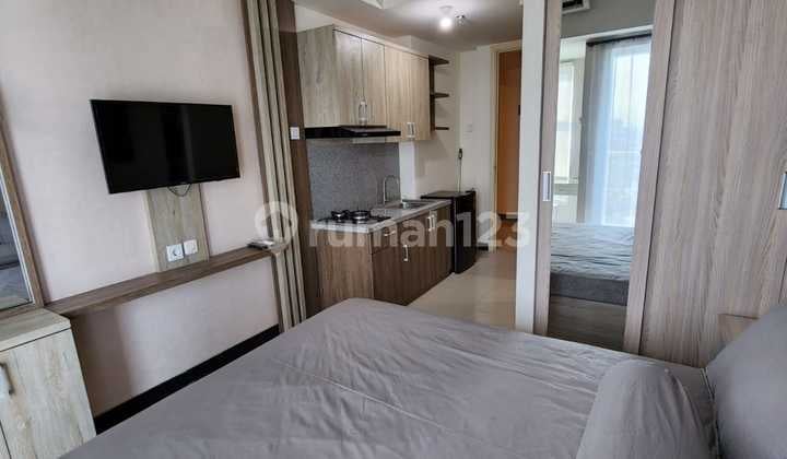 Rent Amor Studio Furnished Apartment, Pakuwon City Mall