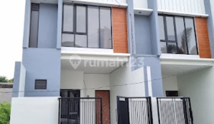 Rumah Baru di Prapen Indah Dekat Jemursari, Margorejo