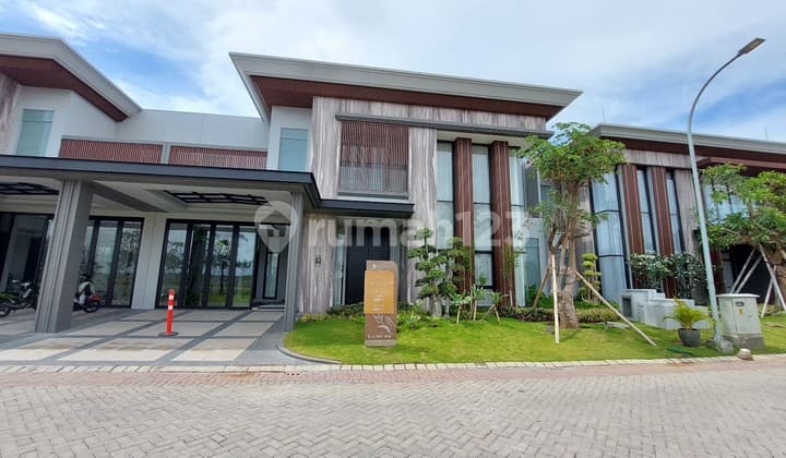 Rumah Baru Furnish Ada Kolam Renang Di Pakuwon City