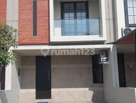 Rumah Baru Pantai Mentari Dkt Mulyosari, Pakuwon City