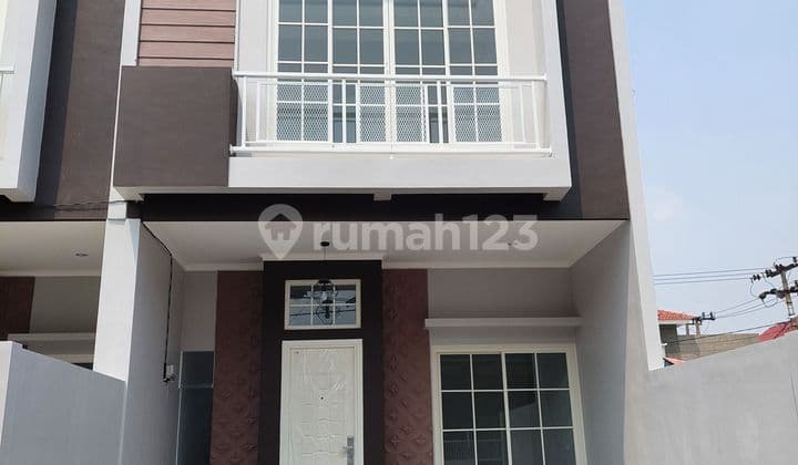 Rumah Baru Lebak Indah One Gate Dekat Kenjeran