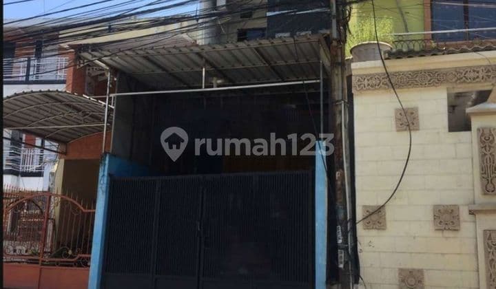 Ruko 3 Lantai Raya Siwalankerto Dekat Kampus Petra