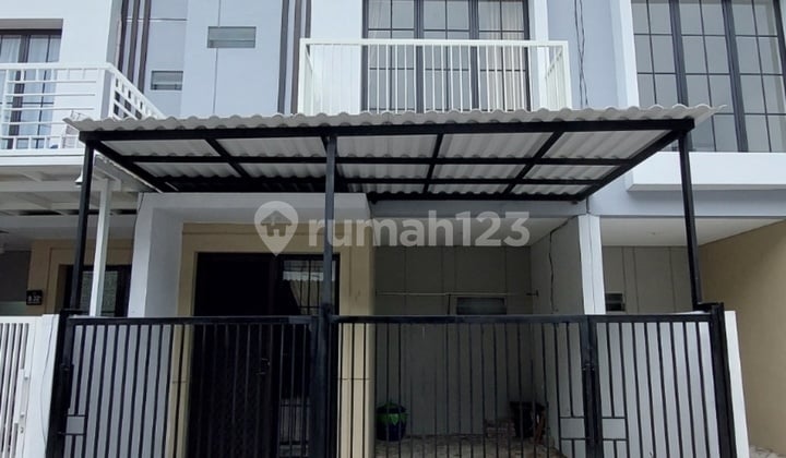 Rumah Siap Huni di Babatan Pantai Dkt Raya Mulyosari